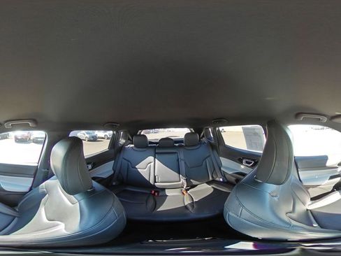 Used 2025 Jeep Compass Limited image 44