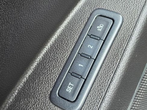 Used 2015 Chevrolet Tahoe LTZ AWD/4WD image 11