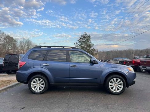 Used 2012 Subaru Forester 2.5X Premium w/ All-Weather Pkg image 4