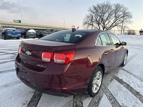 Used 2015 Chevrolet Malibu LT w/ Power Convenience Package image 2
