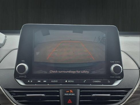 Used 2023 Nissan Altima 2.5 SV FWD image 19