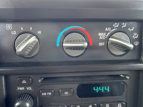 Used 2007 GMC Savana 3500 Extended Passenger w/ LT Preferred Equipment Group RWD image 33