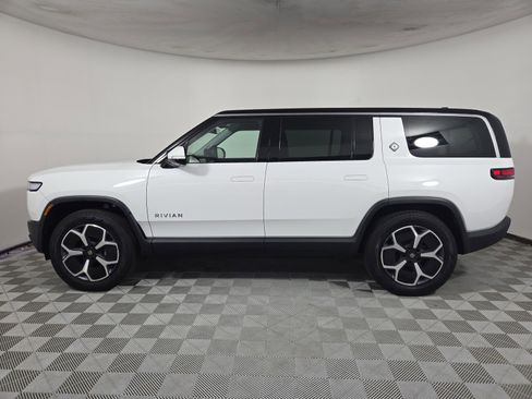 Used 2024 Rivian R1S Adventure AWD/4WD image 2