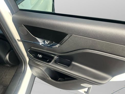 Used 2023 Lincoln Corsair Reserve w/ Jet Appearance Package image 20