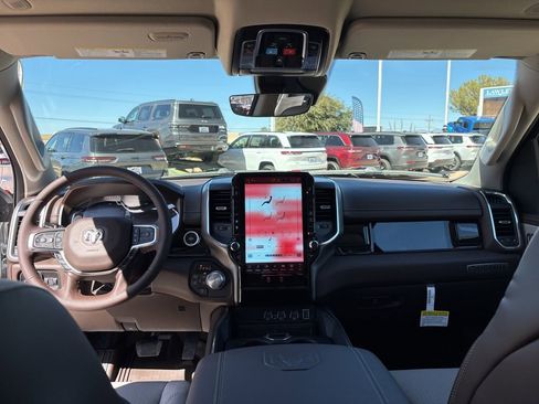 New 2026 RAM 1500 Laramie AWD/4WD image 40