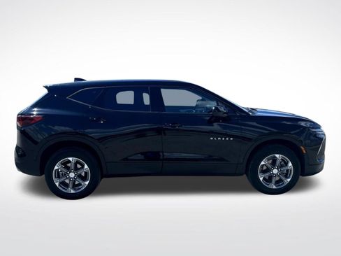 Certified 2025 Chevrolet Blazer LT AWD/4WD image 5