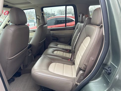 Used 2004 Ford Explorer Eddie Bauer image 16