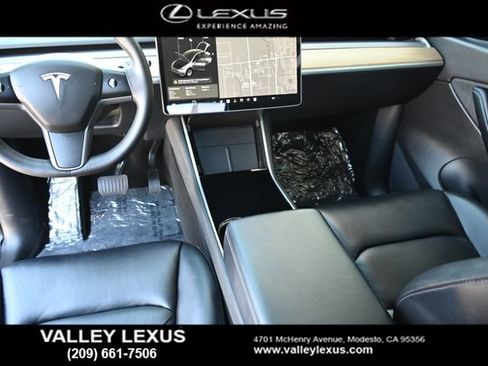 Used 2021 Tesla Model Y Long Range AWD/4WD image 17