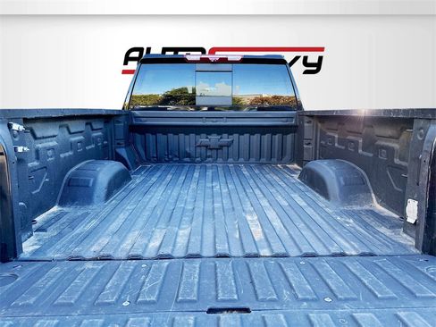 Used 2022 Chevrolet Silverado 2500 LTZ w/ LTZ Premium Package image 26
