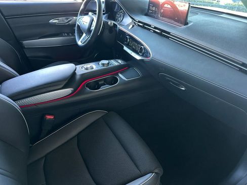 Used 2025 Genesis GV70 3.5T Sport image 17