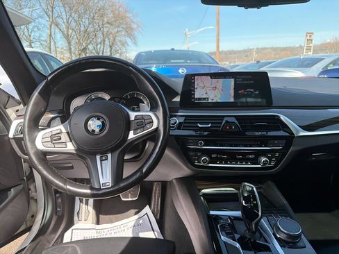 Used 2019 BMW 540i xDrive w/ M Sport Package image 24