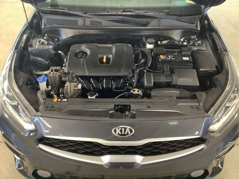 Certified 2020 Kia Forte LXS FWD image 29