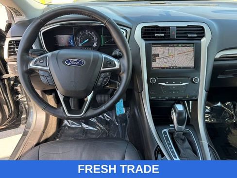 Used 2013 Ford Fusion SE FWD image 16