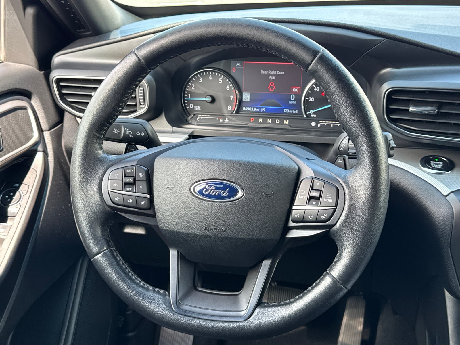 Used 2020 Ford Explorer XLT w/ Equipment Group 202A RWD image 28