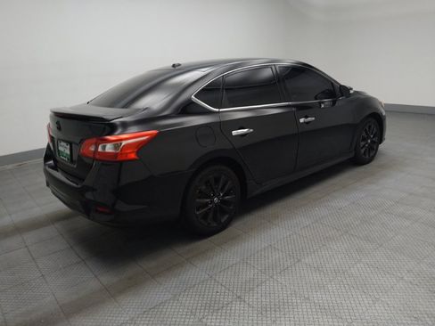 Used 2017 Nissan Sentra SR w/ SR Midnight Edition FWD image 10