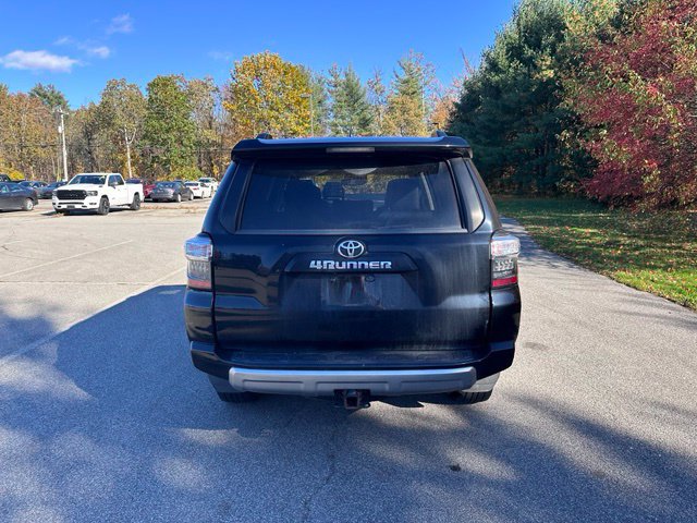 Used 2021 Toyota 4Runner TRD Off-Road Premium w/ Moonroof Package AWD/4WD image 4