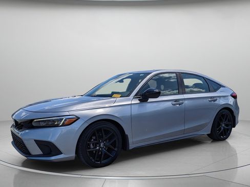 Used 2023 Honda Civic Sport image 2