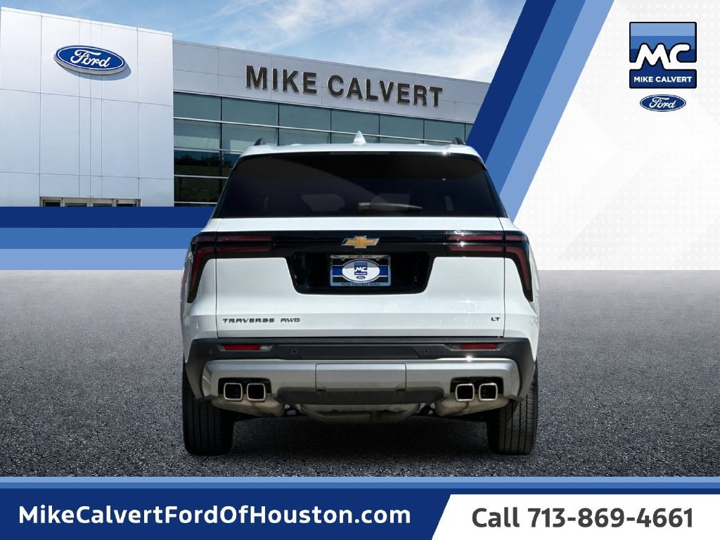 Used 2024 Chevrolet Traverse LT AWD/4WD image 4