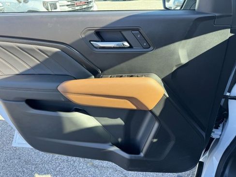 New 2026 GMC Canyon AT4 image 23