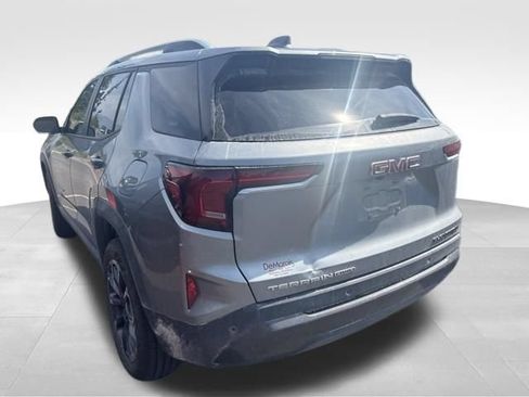 Used 2025 GMC Terrain Elevation w/ Elevation Premium Package AWD/4WD image 22