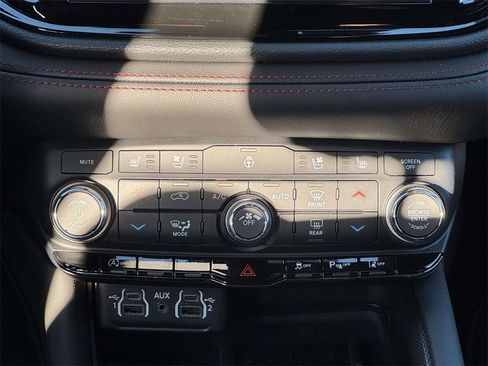 Used 2025 Dodge Durango GT image 20