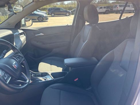 Used 2025 Buick Encore GX Preferred image 25