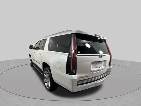 Used 2019 Cadillac Escalade ESV Luxury AWD/4WD image 32