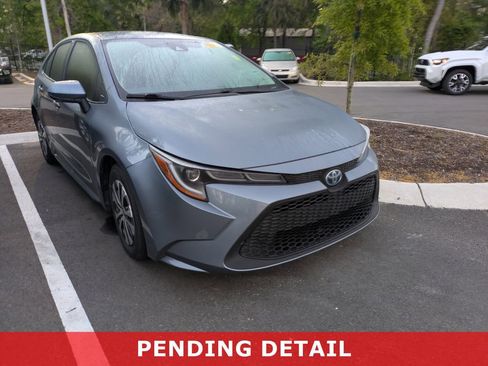 Used 2022 Toyota Corolla LE image 1