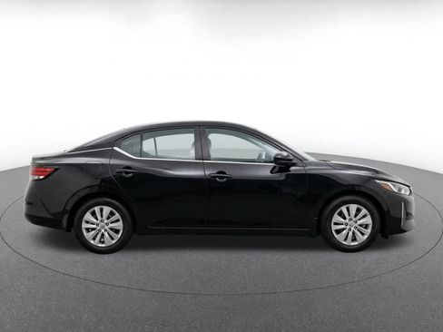 Used 2025 Nissan Sentra S FWD image 10