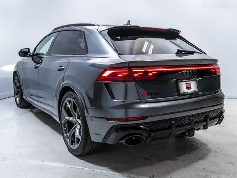 New 2026 Audi RS Q8 performance image 3