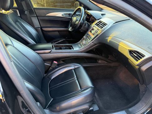 Used 2017 Lincoln MKZ Premiere image 25