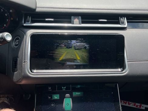 Used 2018 Land Rover Range Rover Velar R-Dynamic HSE AWD/4WD image 9
