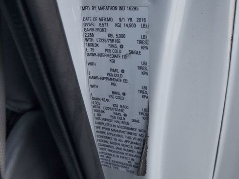 Used 2017 Ford E-450 and Econoline 450 Super Duty w/ Power Windows & Locks Group image 40