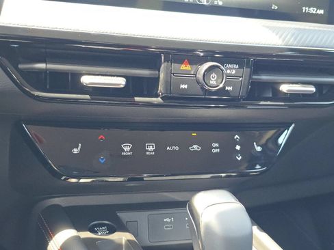 Used 2026 Nissan Kicks SR w/ Cold Weather Package AWD/4WD image 31