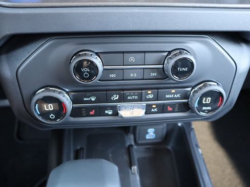 New 2025 Ford Bronco Big Bend image 7