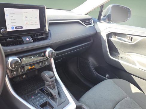 Used 2023 Toyota RAV4 XLE image 22