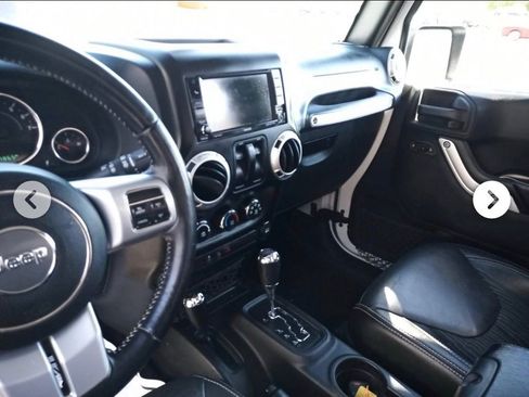 Used 2015 Jeep Wrangler Sport AWD/4WD image 10