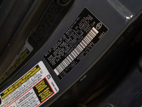 Used 2025 Toyota Camry XLE image 21