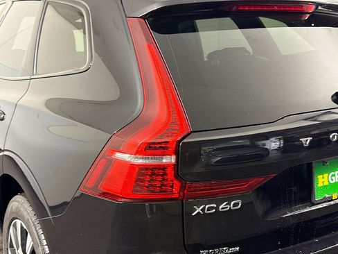 Used 2025 Volvo XC60 B5 Plus AWD/4WD image 36