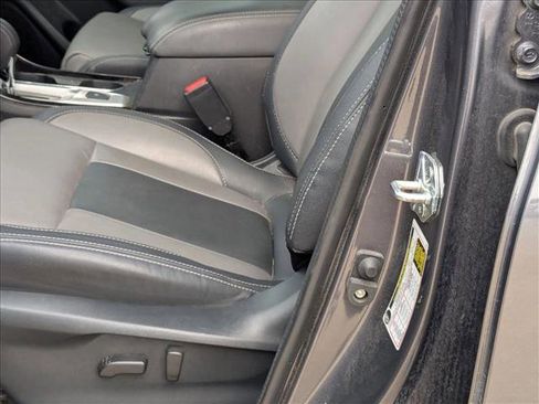 Used 2022 Subaru Ascent Onyx Edition image 16