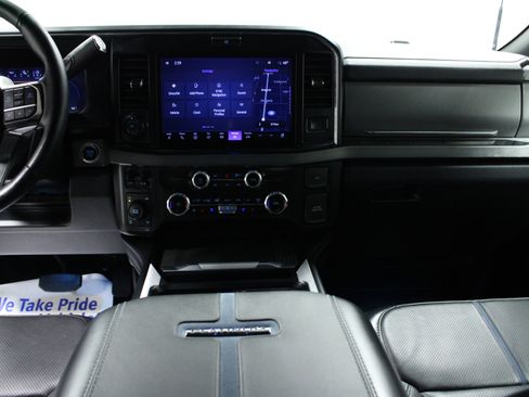 Used 2025 Ford F250 Platinum image 18