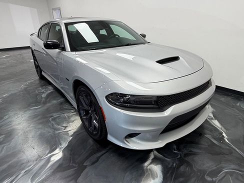Used 2023 Dodge Charger R/T w/ Plus Group image 17