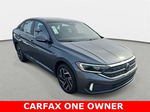 Used 2022 Volkswagen Jetta SEL image 3