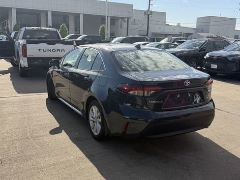 Used 2025 Toyota Corolla XLE image 7