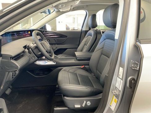 New 2026 Lincoln Nautilus Reserve AWD/4WD image 44