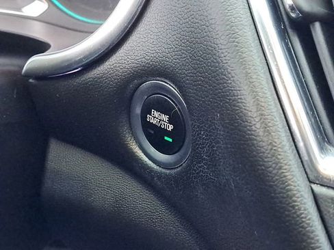 Used 2017 Chevrolet Malibu LT w/ Leather Package image 12