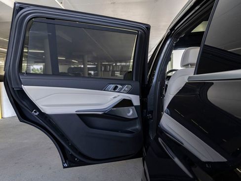 Certified 2024 BMW X7 xDrive40i w/ Executive Package AWD/4WD image 21