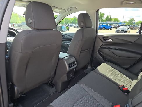 Used 2024 Chevrolet Equinox LT FWD image 29