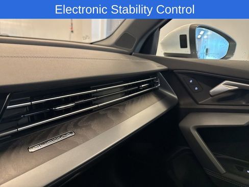 Used 2025 Audi A3 2.0T Premium w/ Convenience Package image 27