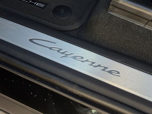 New 2026 Porsche Cayenne image 13